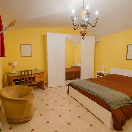 La Vita E' Bella In Via Capramozza Daire