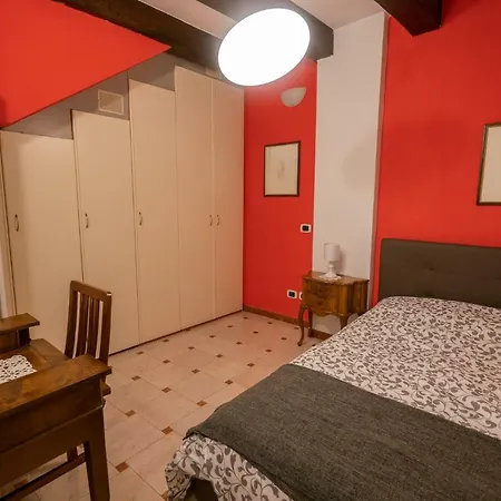 La Vita E' Bella In Via Capramozza Bologna
